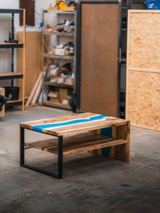 Waterfall Table 🌊 Z predstavy zákazníka, k nám do dielne a opäť späť ako jedinečný kúsok nábytku 🌳 0,15m3 orechového...